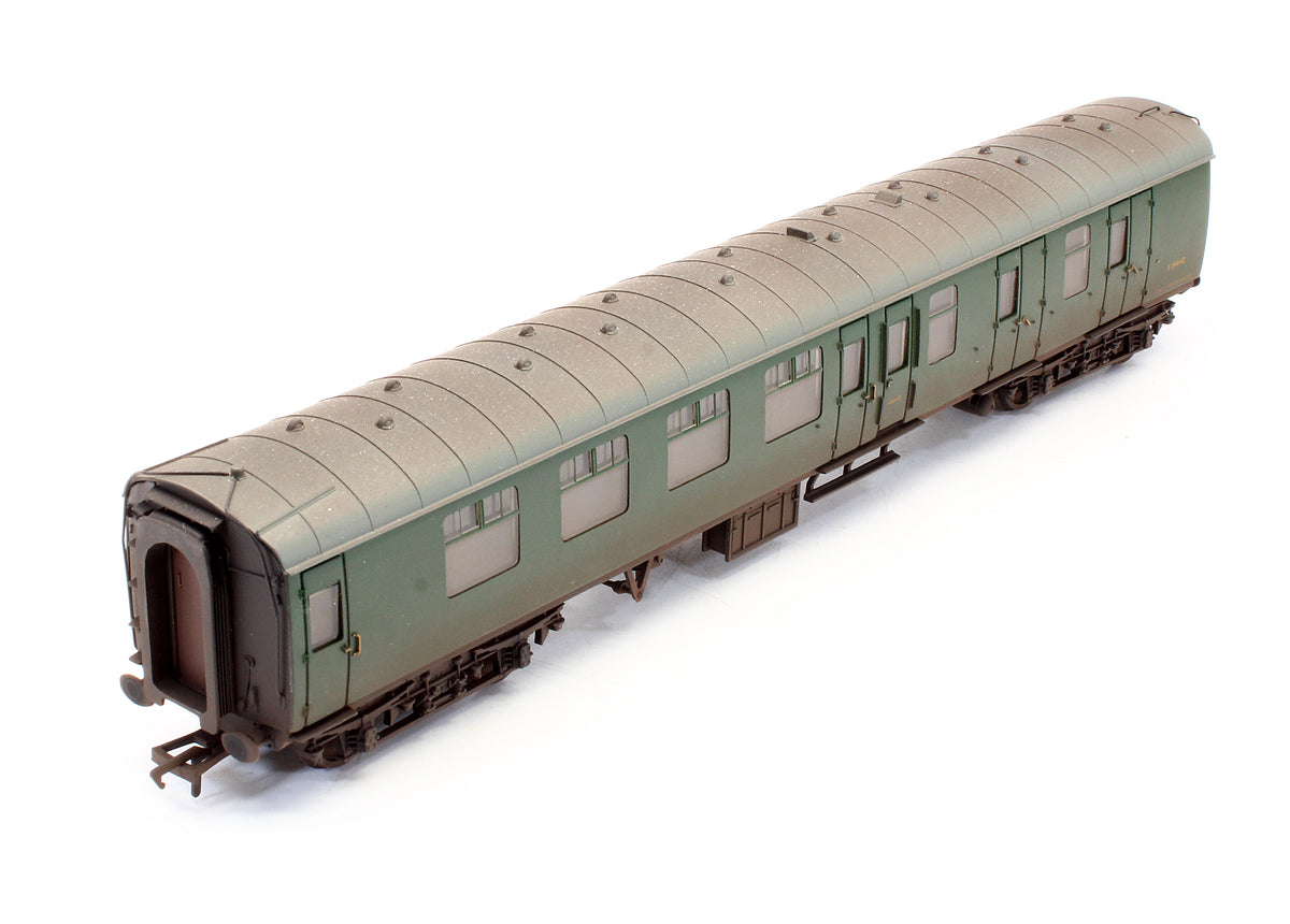 Pre-Owned 39-078E BR MK1 Brake Second Corridor BSK Coach (SR) Green 'S34642' - Custom Weathered