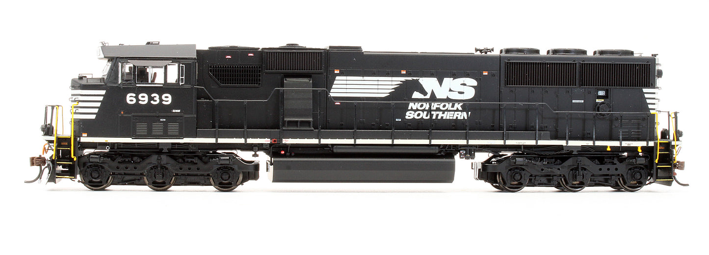 Pre-Owned Norfolk Southern SD60E Diesel Locomotive - Road #6369 - DCC Sound