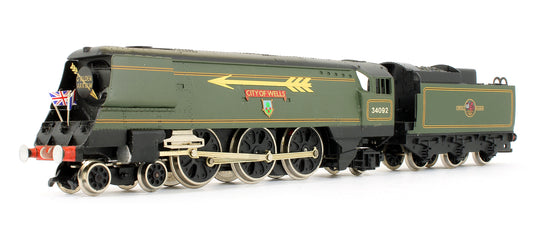 Pre-Owned Golden Arrow BR Green 4-6-2 'City Of Wells' 34092 Steam Locomotive