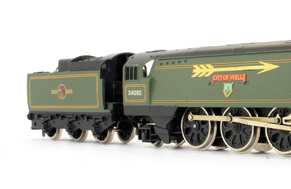 Pre-Owned Golden Arrow BR Green 4-6-2 'City Of Wells' 34092 Steam Locomotive