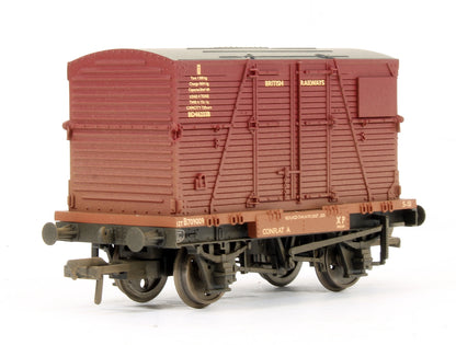 Pre-Owned Set Of 3 Conflats BR Bauxite With BD Containers BR Crimson (Weathered)