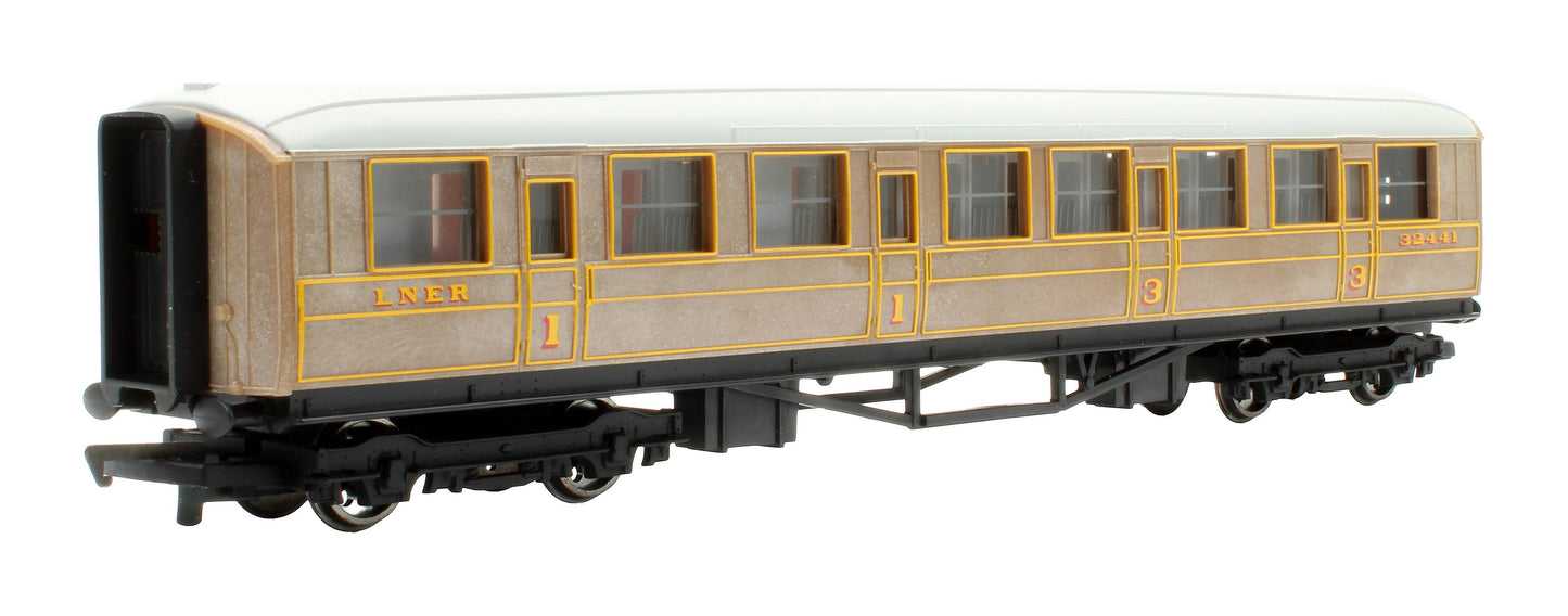 Pre-Owned R4062B LNER Composite Coach ''32441'