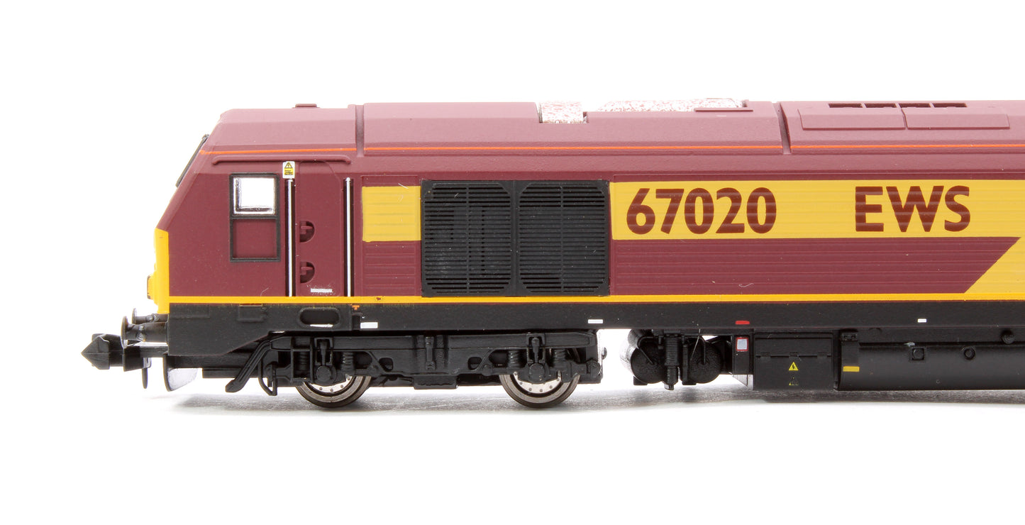 Class 67 EWS Red/Gold 67020 Diesel Locomotive