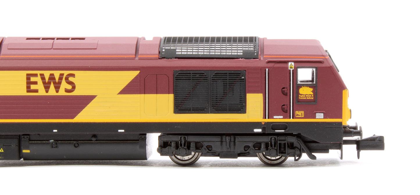 Class 67 EWS Red/Gold 67020 Diesel Locomotive - DCC Fitted