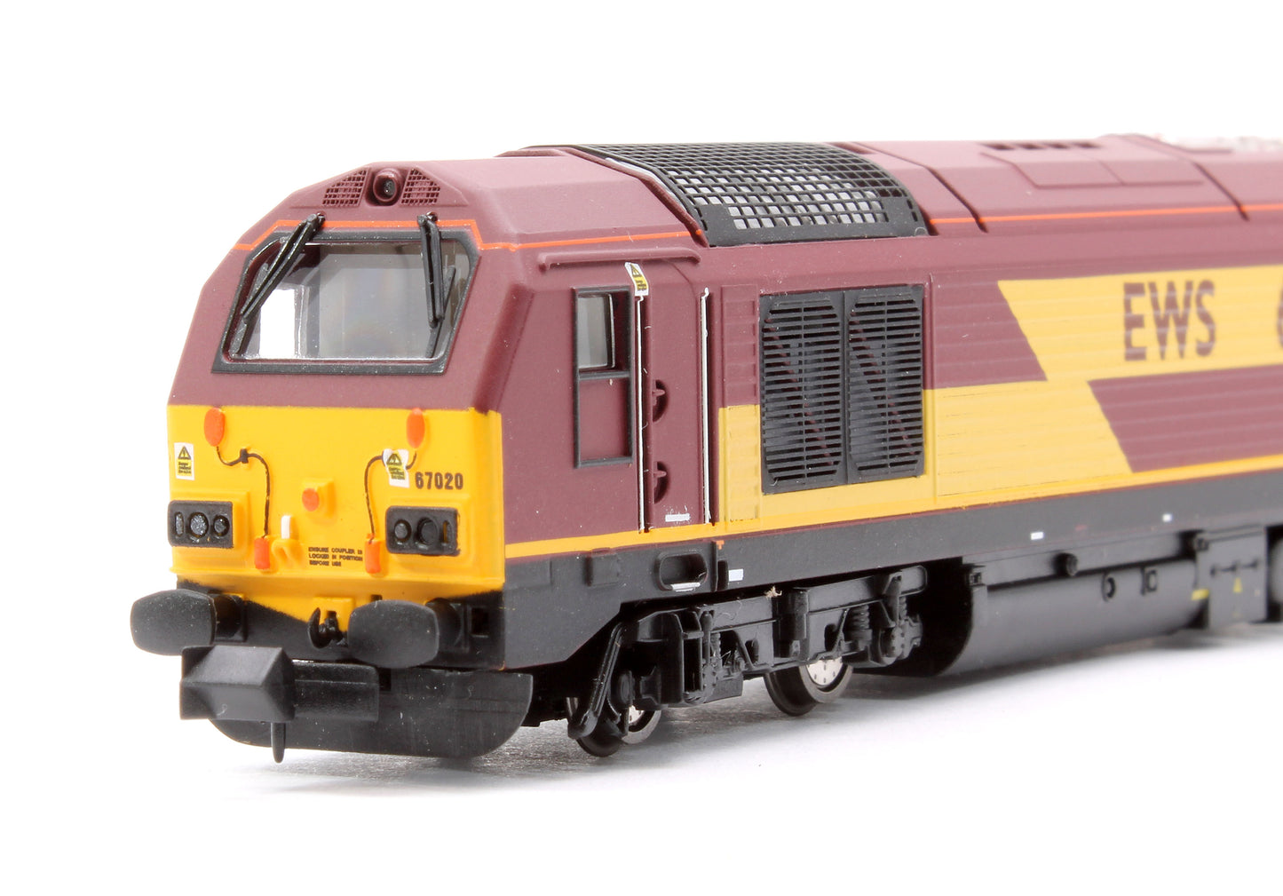 Class 67 EWS Red/Gold 67020 Diesel Locomotive