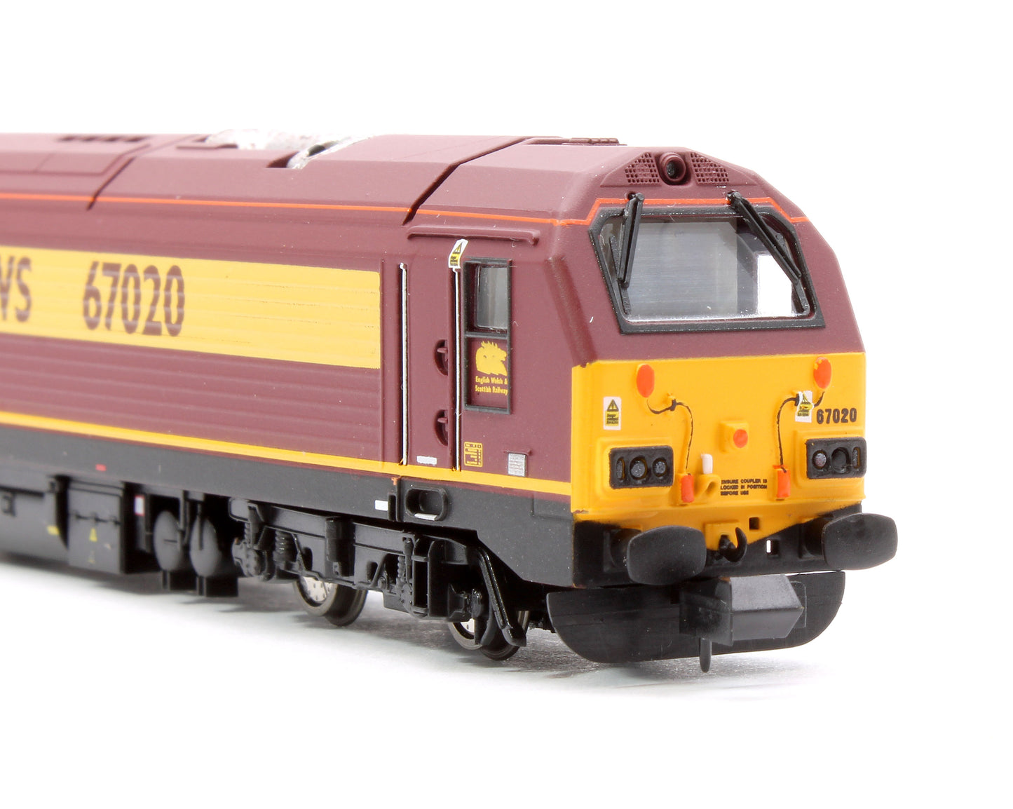 Class 67 EWS Red/Gold 67020 Diesel Locomotive