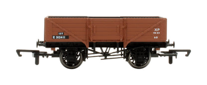 Pre-Owned R6712 3x BR 5 Plank Wagons