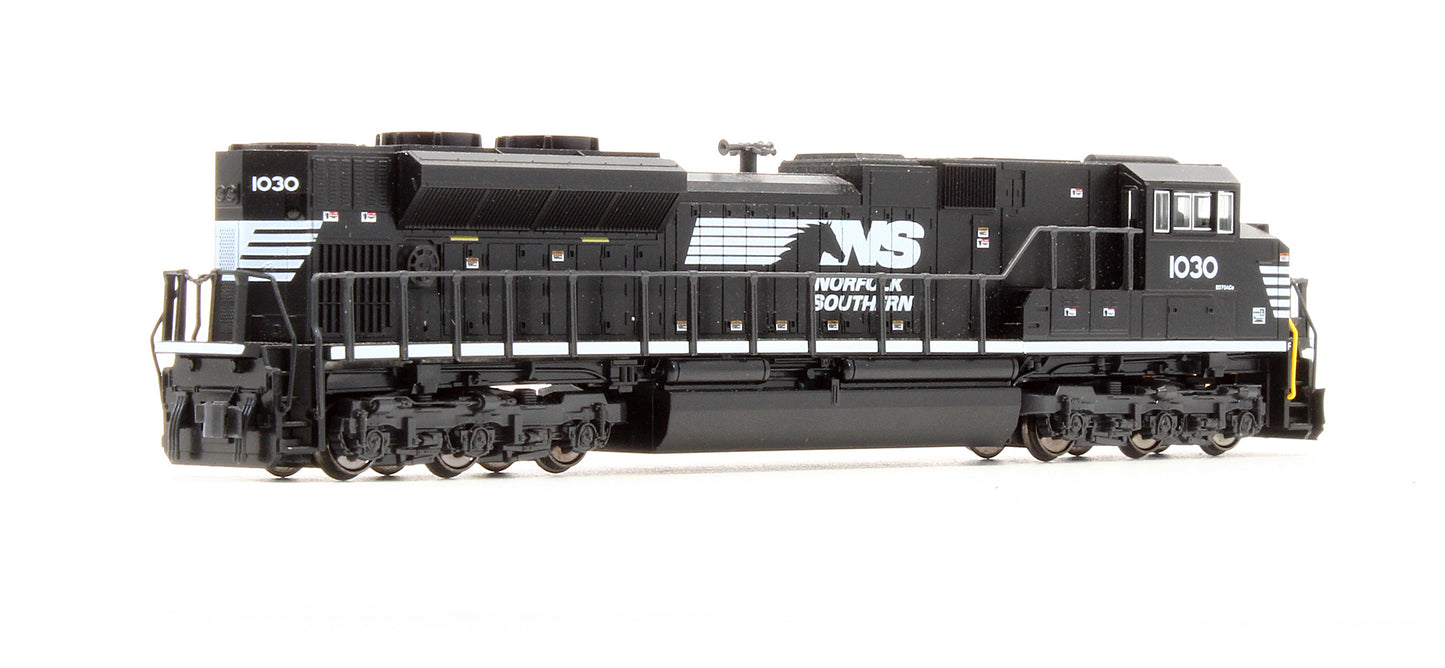 Pre-Owned SD70ACe NS #1030 Diesel Locomotive - DCC Fitted