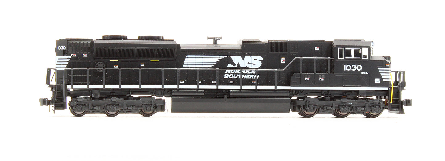 Pre-Owned SD70ACe NS #1030 Diesel Locomotive - DCC Fitted