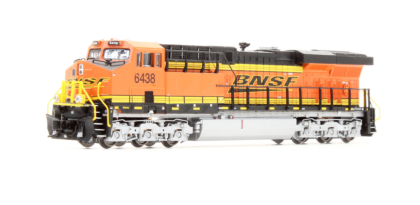 Pre-Owned GE ES44AC Diesel Locomotive BNSF Swoosh Scheme - Road #6438 - DCC Sound