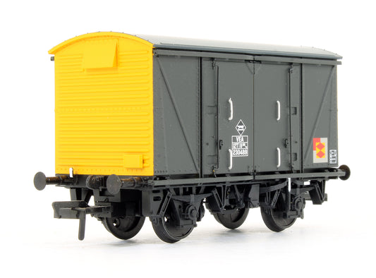 Pre-Owned 38-882 BR Vanwide VEA BR Railfreight Distribution Sector