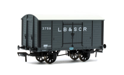 979001 LB&SCR Dia.8-Ton Goods Van LB&SCR No.3758