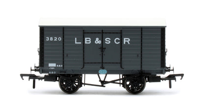 979002 LB&SCR Dia.8-Ton Goods Van LB&SCR No.3820
