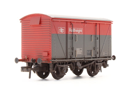 Pre-Owned 38-883 BR VEA Van BR Railfreight Red & Grey No.230004 - Custom Weathered