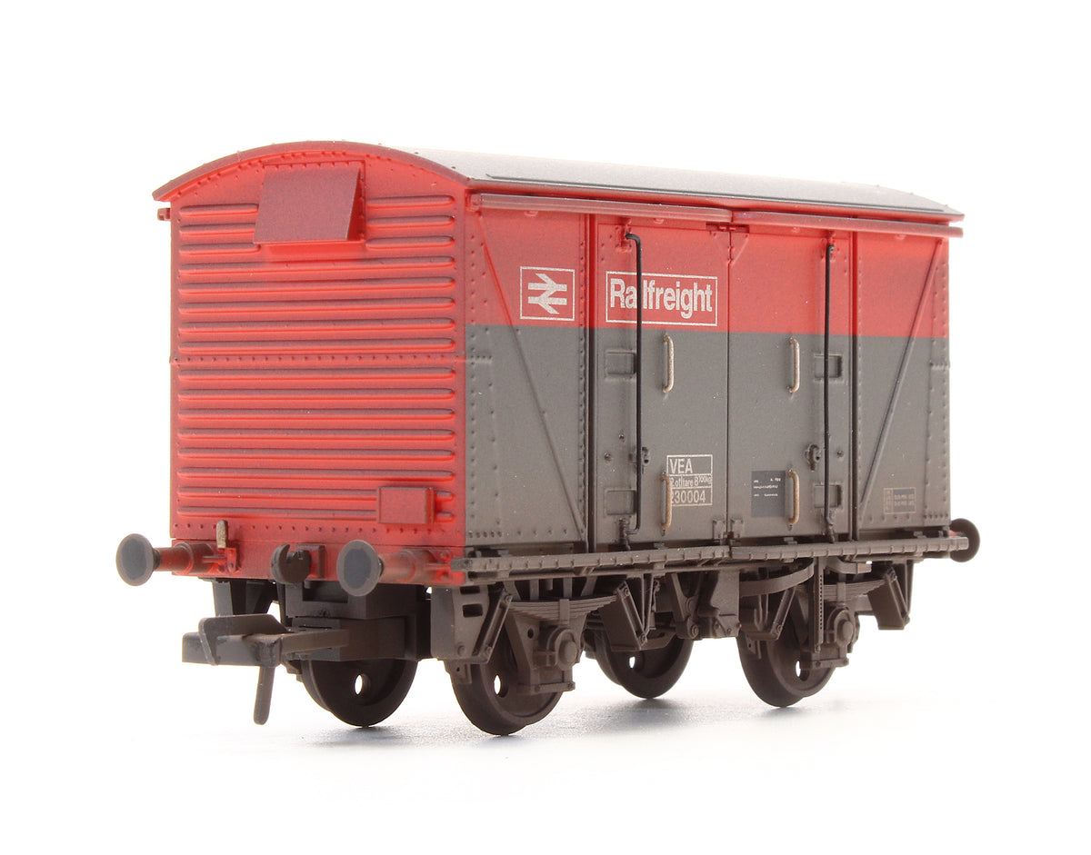 Pre-Owned 38-883 BR VEA Van BR Railfreight Red & Grey No.230004 - Custom Weathered