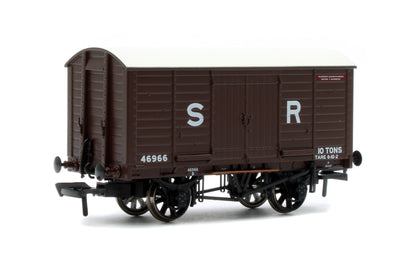 979008 LB&SCR Dia.8-Ton Goods Van SR (pre-36) No.46966
