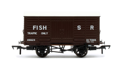 979009 LB&SCR Dia.8-Ton Goods Van SR (as preserved) No.46923