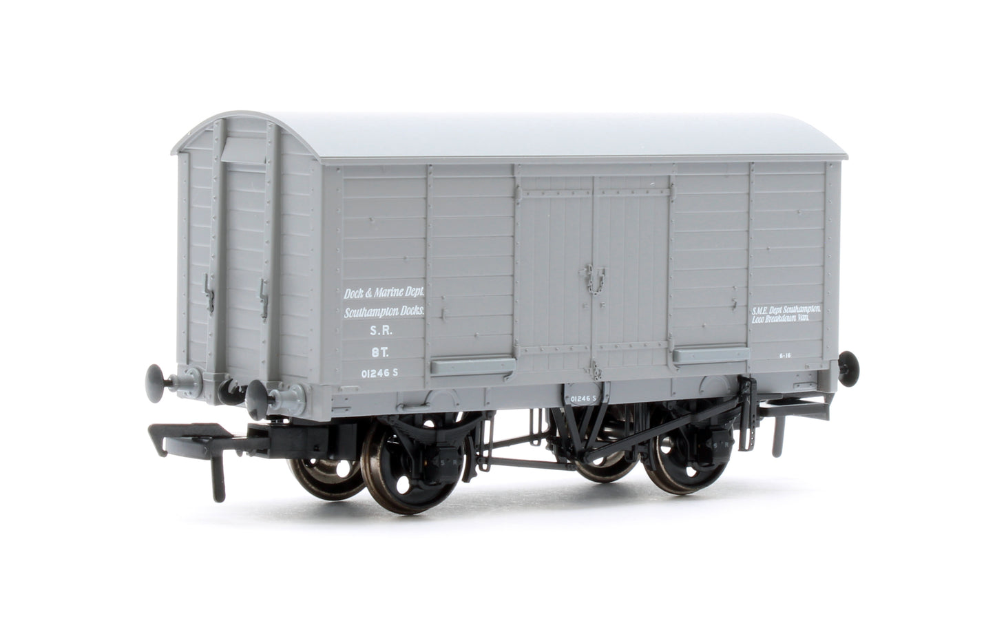 979010 LB&SCR Dia.8-Ton Goods Van SR (post-36) Departmental No.01246S