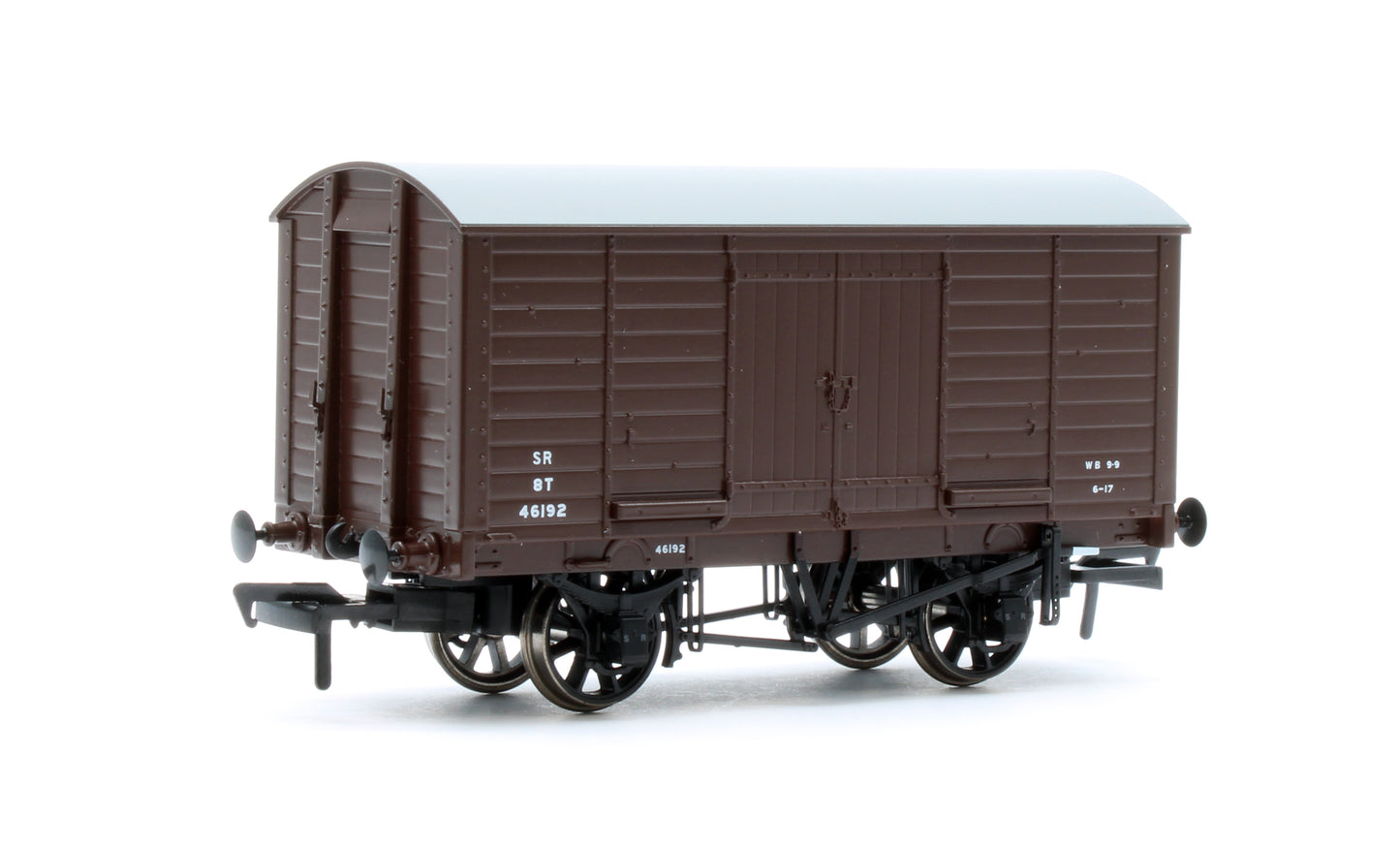 979013 LB&SCR Dia.8-Ton Goods Van SR (post-36) No.46192