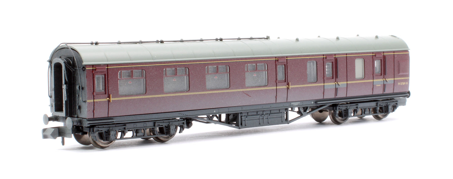 Pre-Owned BR Maroon Second Class No.M5789M Stanier Brake Coach - Weathered