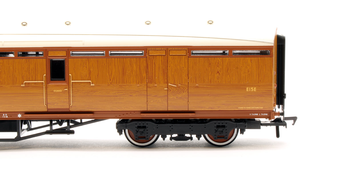 Pre-Owned LNER Thompson Full Brake LNER Teak Effect No.E15E