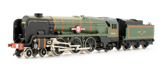 Pre-Owned BR Green 4-6-2 'Clan Line' 35028 Steam Locomotive