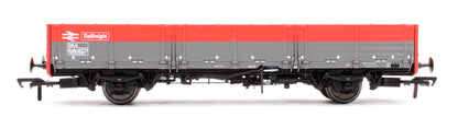 BR ‘Open AB’ OAA Wagon No. 100081, Railfreight red/grey (three red plank)