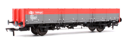 BR ‘Open AB’ OAA Wagon No. 100081, Railfreight red/grey (three red plank)