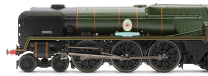 R30485 Rebuilt Battle of Britain 4-6-2 BR Green Late Crest 34053 '303 Squadron' Steam Locomotive