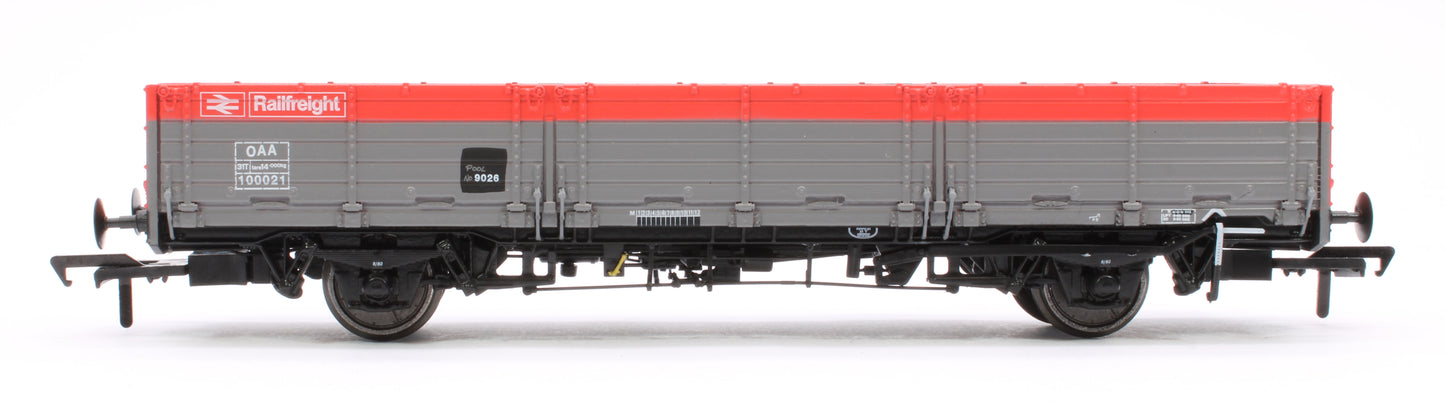 BR ‘Open AB’ OAA Wagon No. 100021, Railfreight red/grey (two red plank)