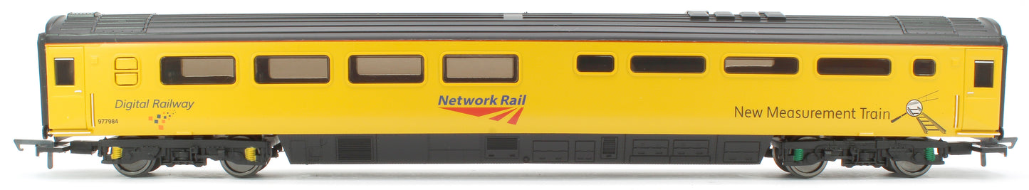 Pre-Owned R4909 Network Rail No. 977984 MK3 Coach