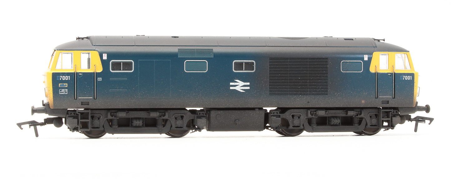 Pre-Owned Class 35 BR 'Hymek' Blue FYE D7001 Diesel Locomotive - Weathered