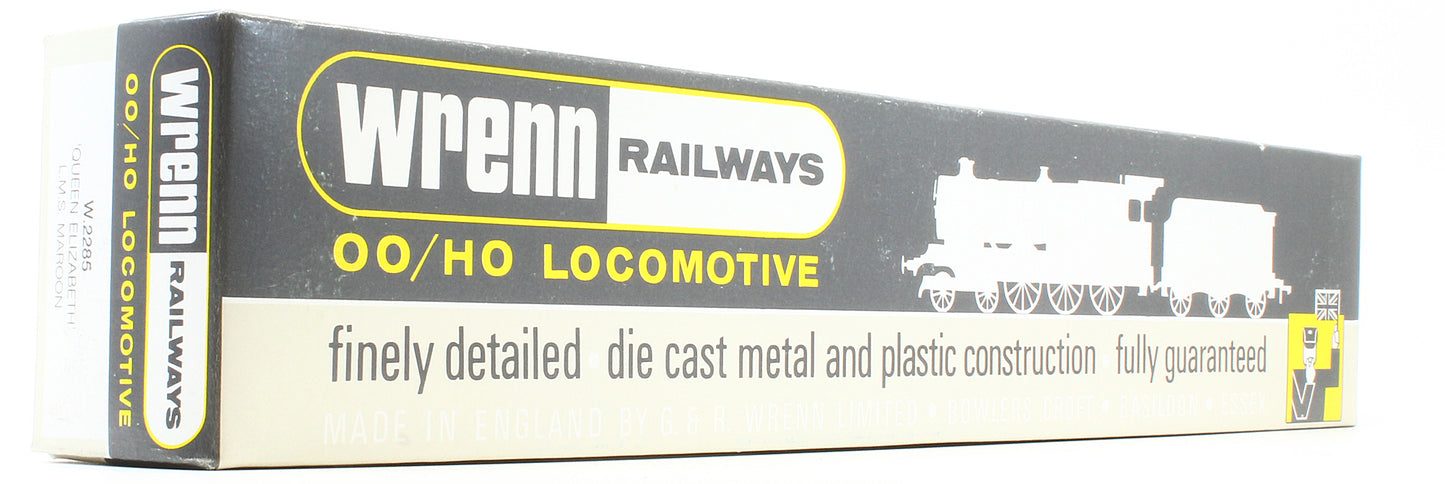 Pre-Owned LMS Maroon 4-6-2 'Queen Elizabeth' 6221 Steam Locomotive