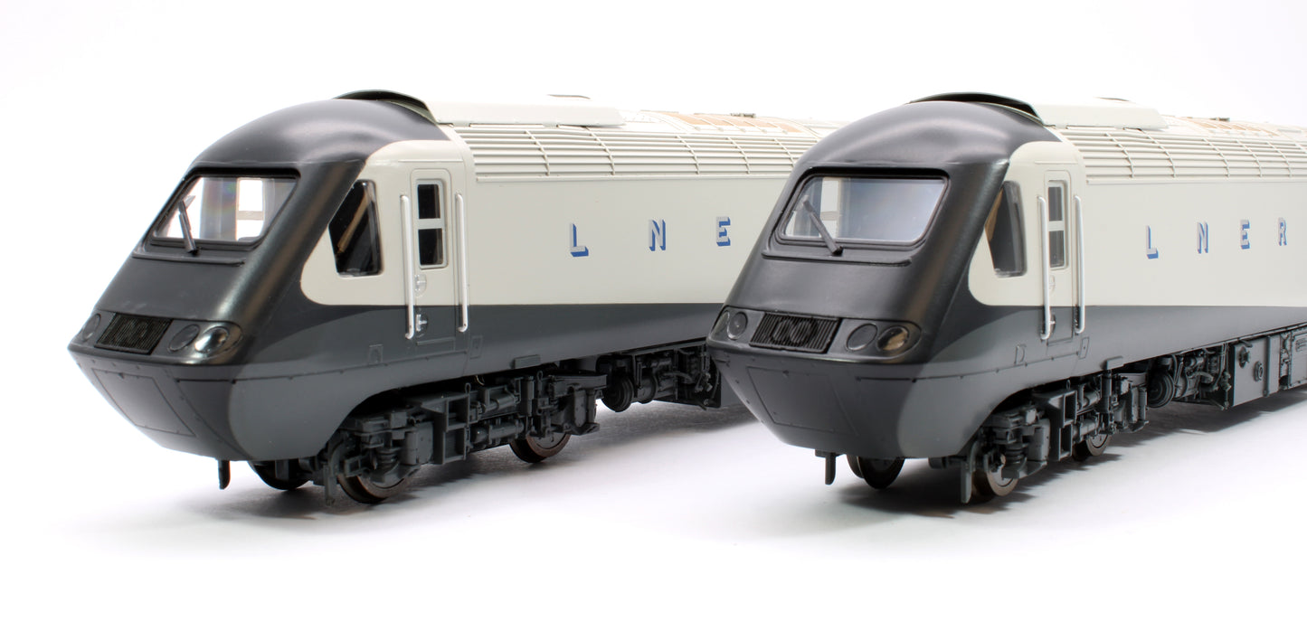 Class 43 HST Power Cars '43022 & 43052' HM Queen Elizabeth II Platinum Jubilee LNER Grey Train Pack