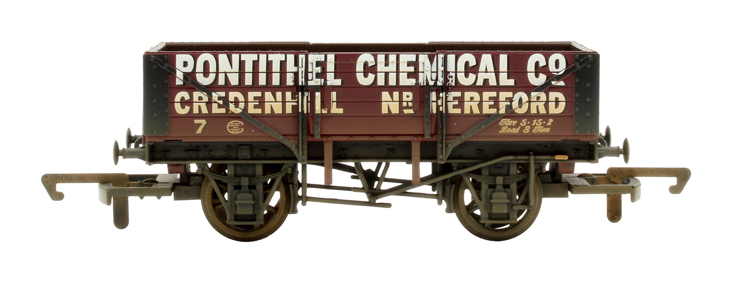 Pre-Owned R6219 12T 5-Plank Private Owner Wagons Weathered Pack of 3