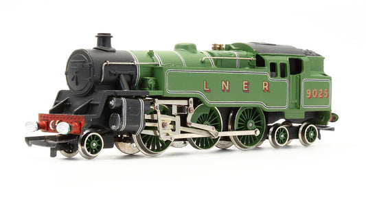 Pre-Owned LNER Lined Green 2-6-4 Tank '9025' Steam Locomotive