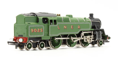 Pre-Owned LNER Lined Green 2-6-4 Tank '9025' Steam Locomotive