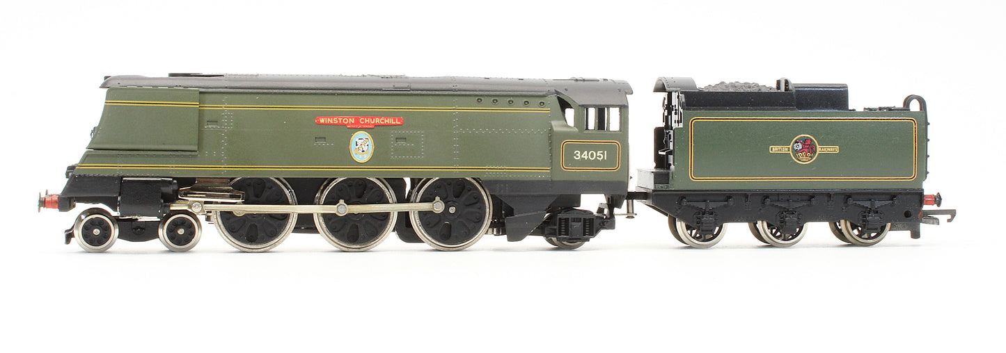Pre-Owned BR Green 4-6-2 Streamlined Battle Of Britain Class 'Winston Churchill' 34051 Steam Locomotive