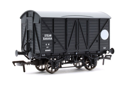 GWR Banana Van (Diagram Y4) van No. 95665, GWR grey (post 1942 livery)