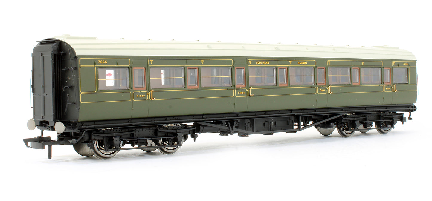 Pre-Owned R4298B SR Maunsell Corridor 1st Class Coach '7666'