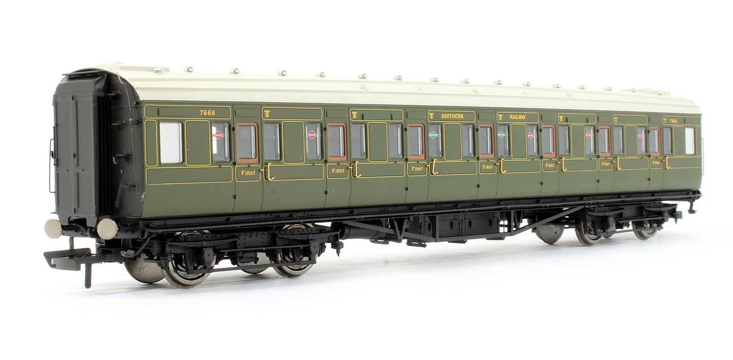 Pre-Owned R4298B SR Maunsell Corridor 1st Class Coach '7666'