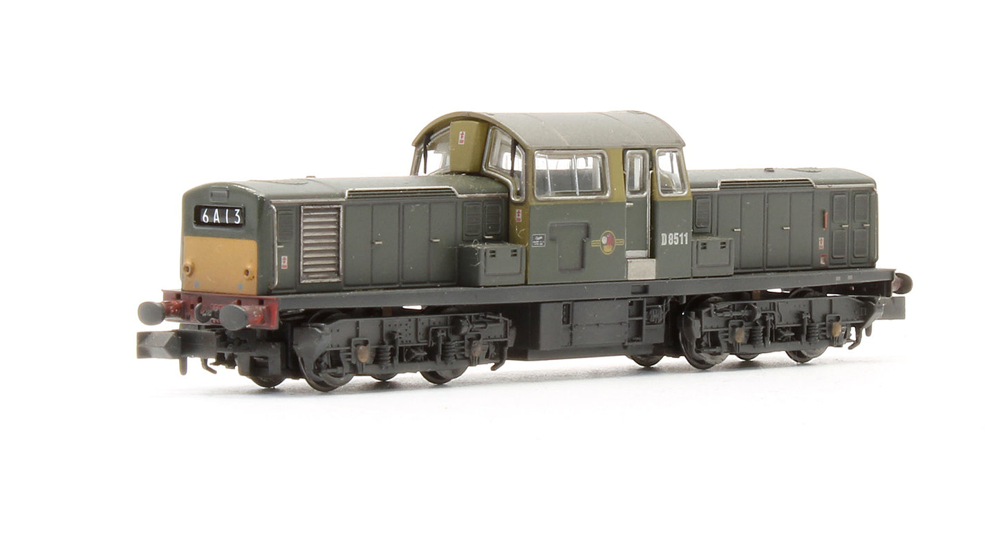 Pre-Owned E84508 Class 17 D8511 BR Green (Small Yellow Panels) Diesel Locomotive - Weathered