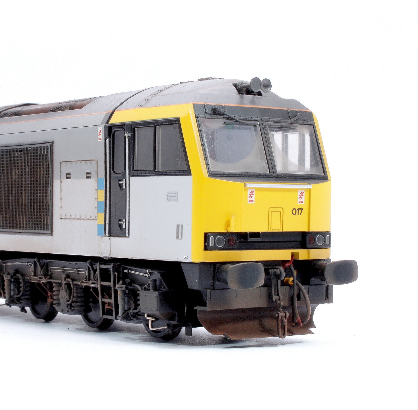 Highly Detailed Premium Weathered Class 60 017 “Arenig Fawr” Triple Grey Construction Diesel Electric Locomotive