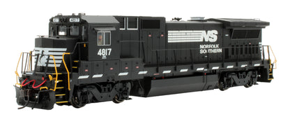 Pre-Owned 9811 GE Dash 8-40B Norfolk Southern '4817' Diesel Locomotive - DCC Sound