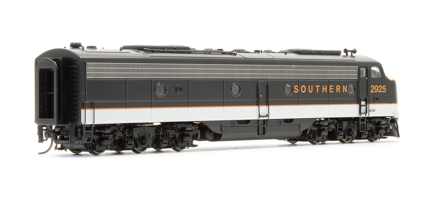 Pre-Owned EMD E8A Diesel Locomotive Southern - Road #2925 - With Sound