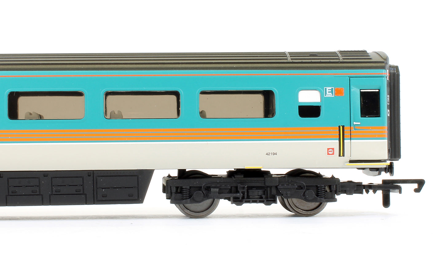 Midland Mainline MK3 Standard Open Coach '42194'