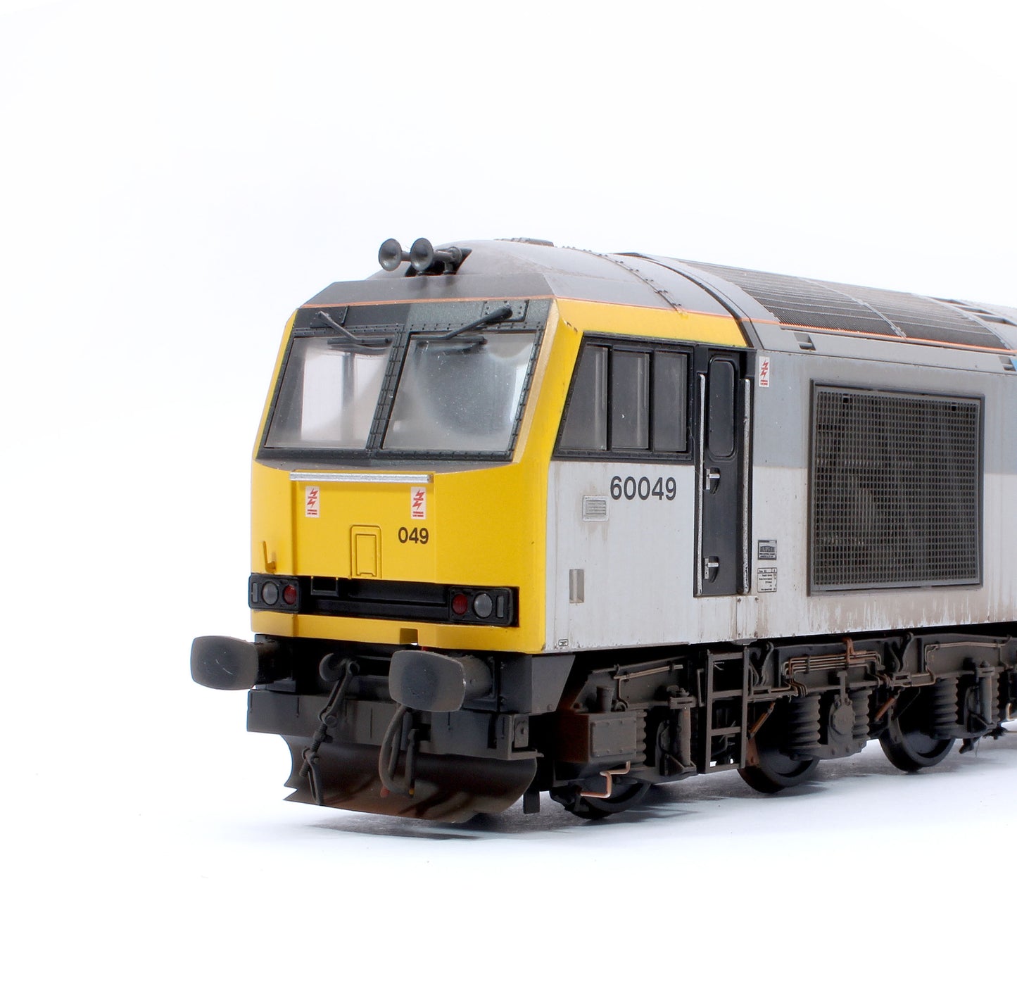 Highly Detailed Premium Weathered Class 60 049 “Scafell” Triple Grey Metals Diesel Electric Locomotive