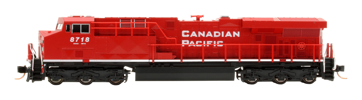 Pre-Owned 176-8904 GE ES44AC Canadian Pacific '8718' Diesel Locomotive