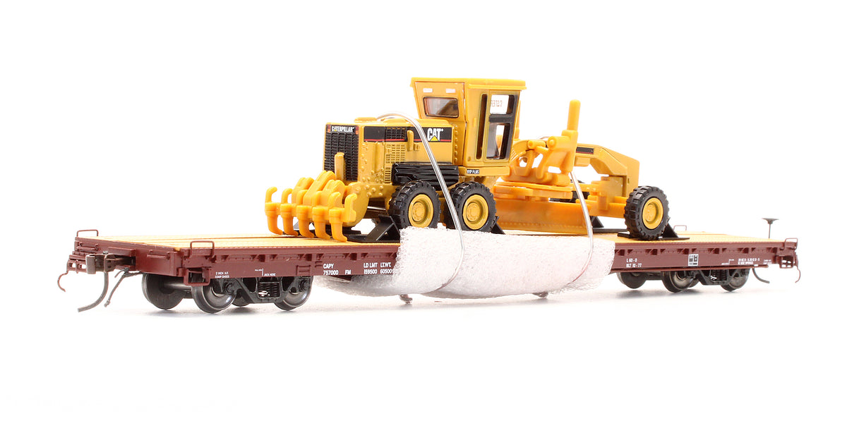 Pre-Owned 80-98022 Southern 60' Wood Deck Flat Car W/CAT 163H Motor Grader