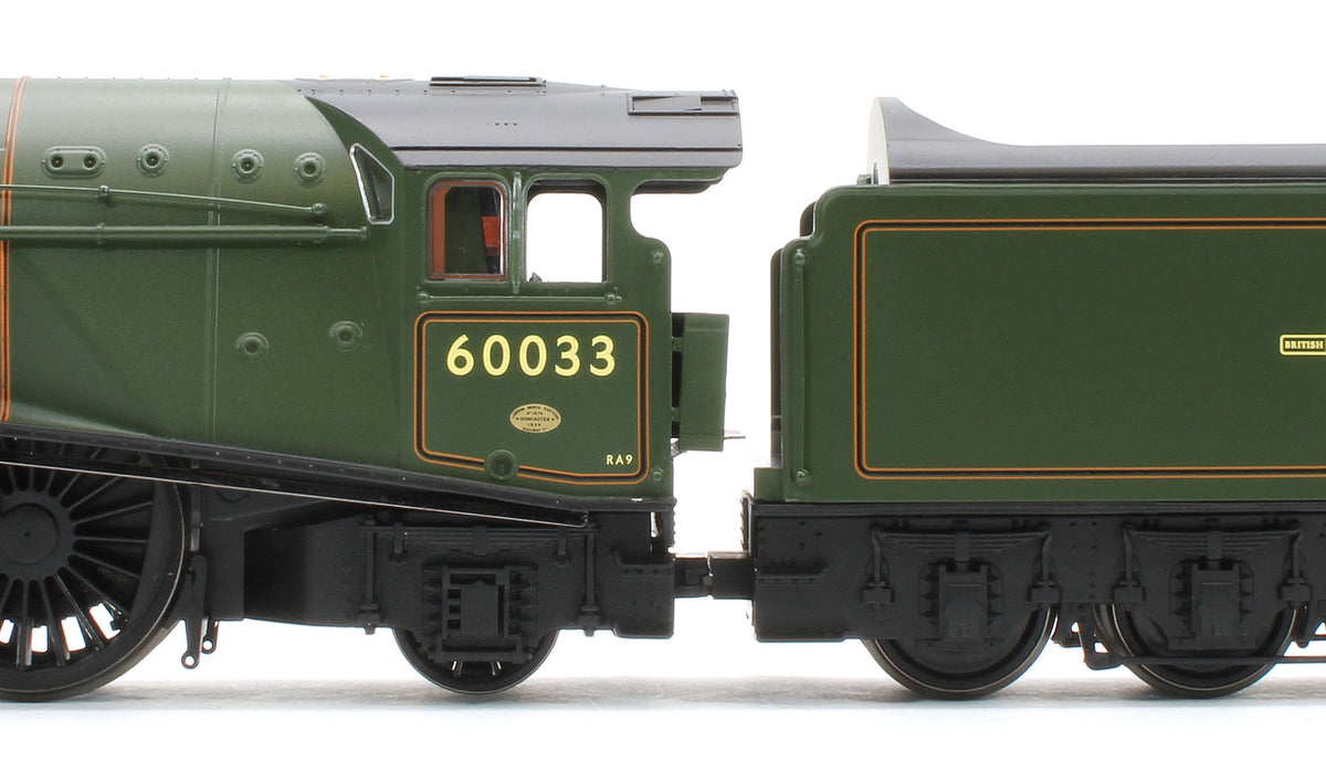 R30552SS Class A4 4-6-2 BR Green Late Crest 60033 'Seagull' Steam Locomotive - DCC Sound & Smoke